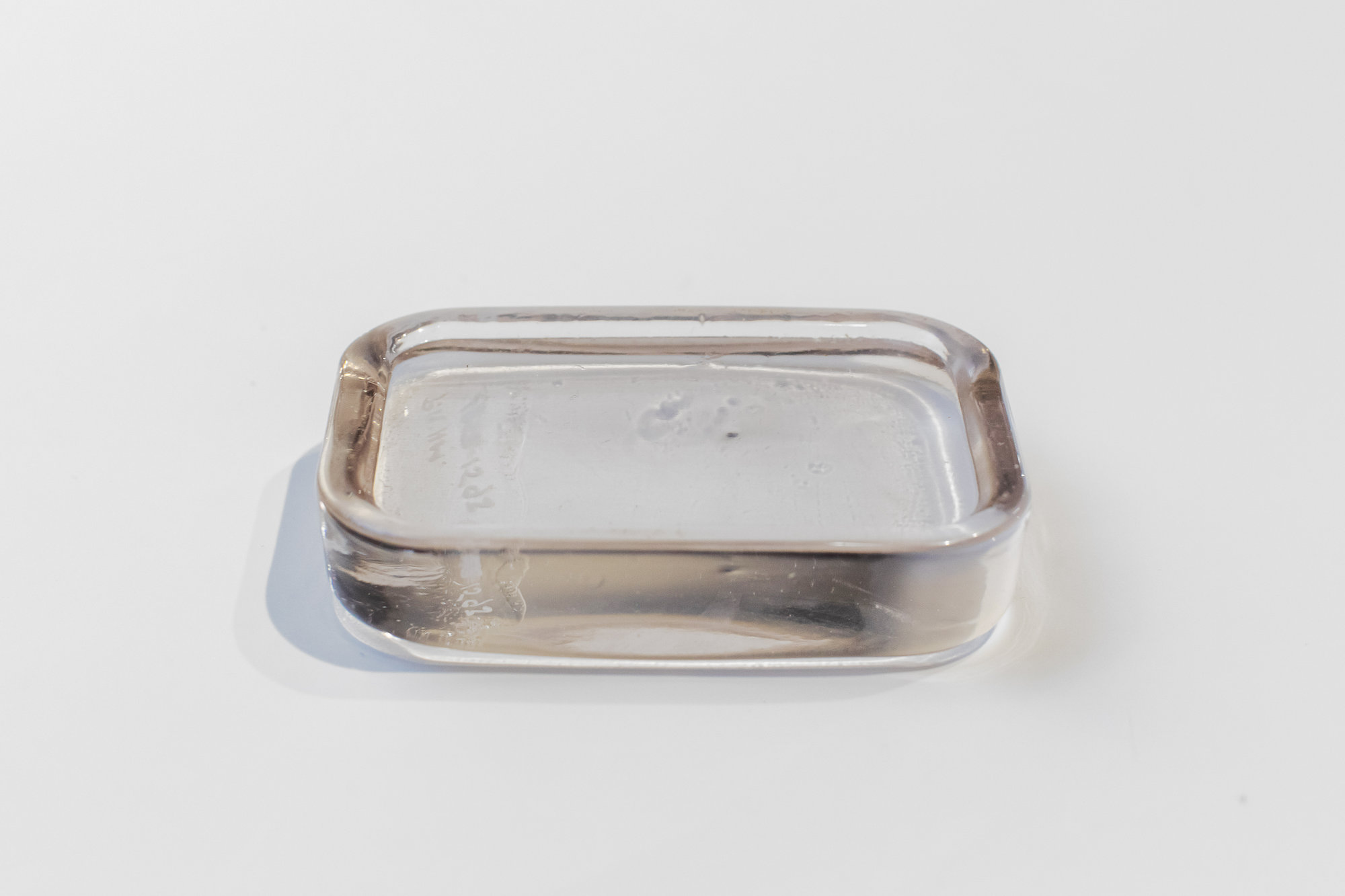 Glass paper weight