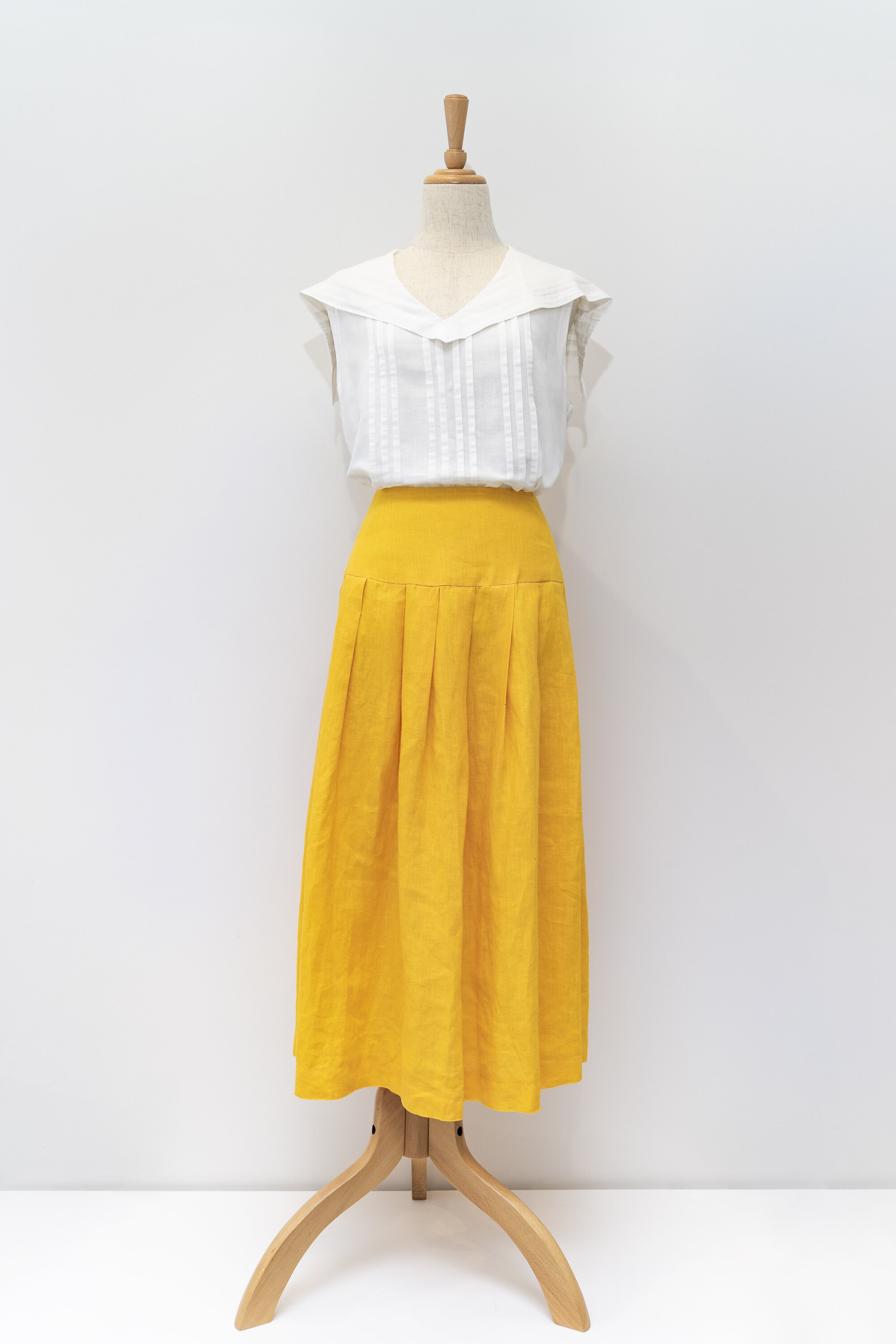 Linen skirt