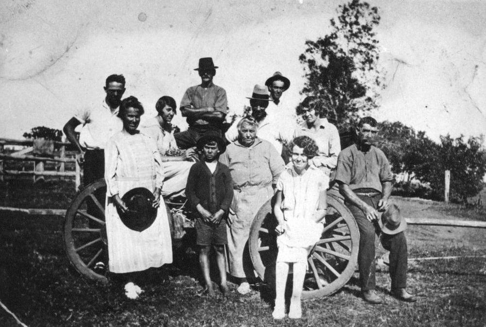 Jack and Henry Dohle and family, mid 1920s