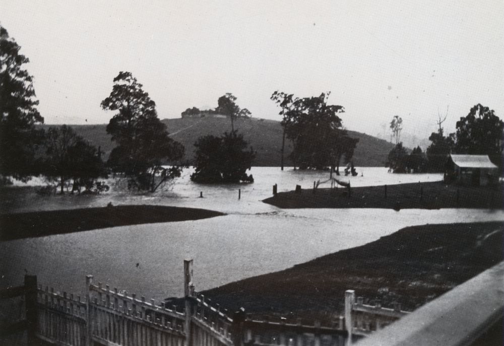 Samford Creek in flood, 1931