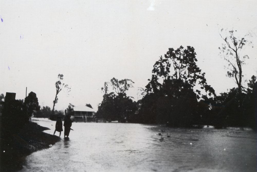 Samford Creek in flood, 1931