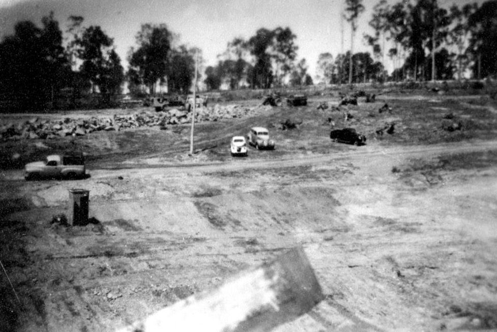 Construction of the Sideling Creek Dam (Lake Kurwongbah)