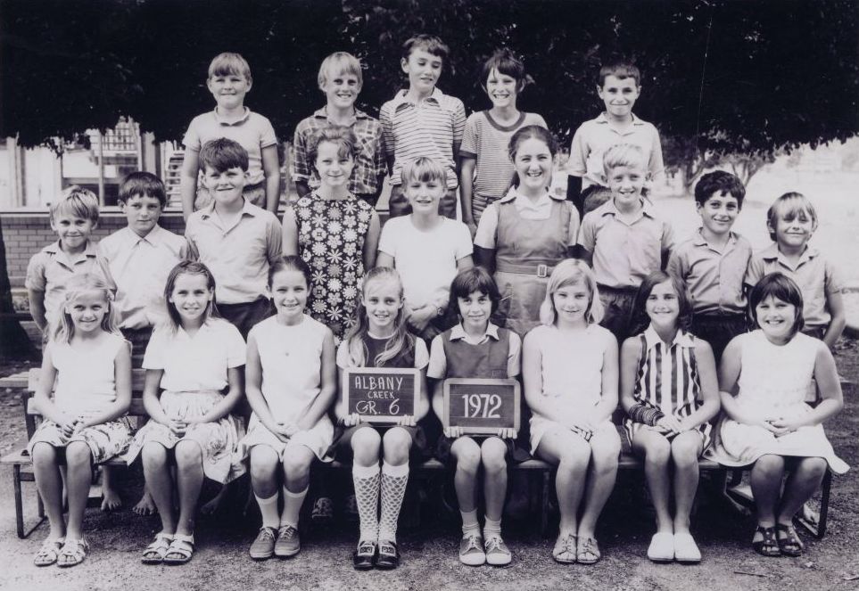 Albany Creek State School, Grade 6 students, 1972