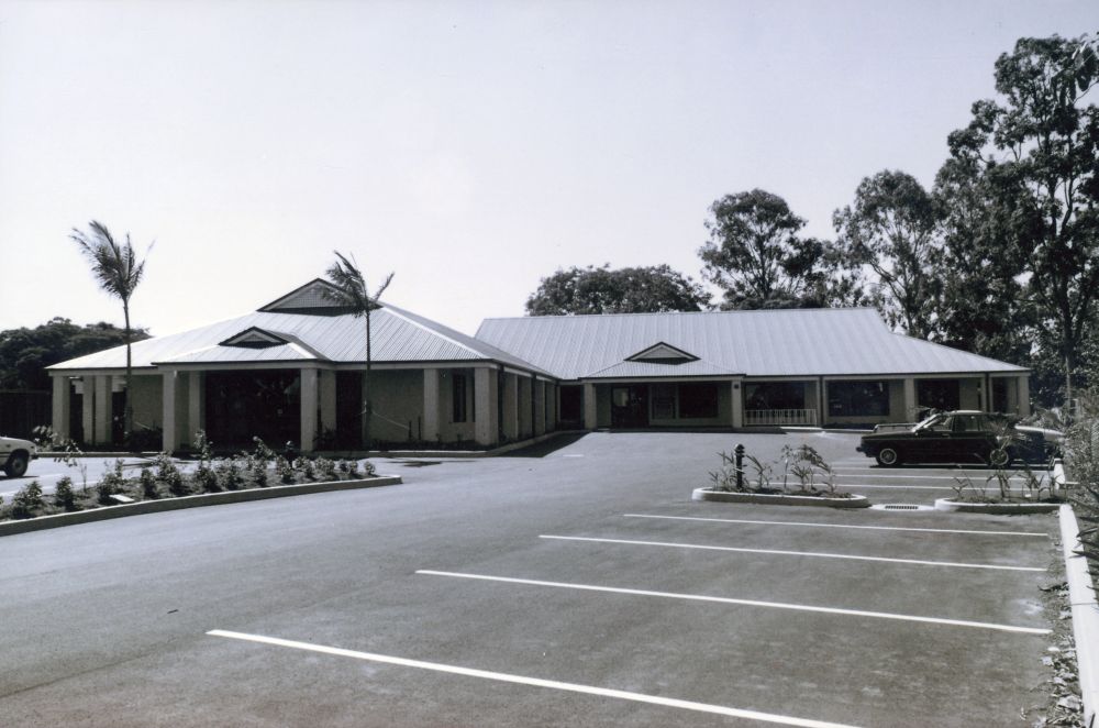 Exterior view of Kallangur Library, 1991