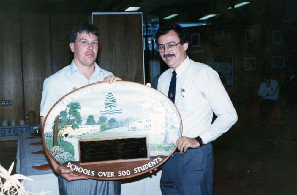 Presentation of Pine Rivers Shire Council 1992 Landscape Awards