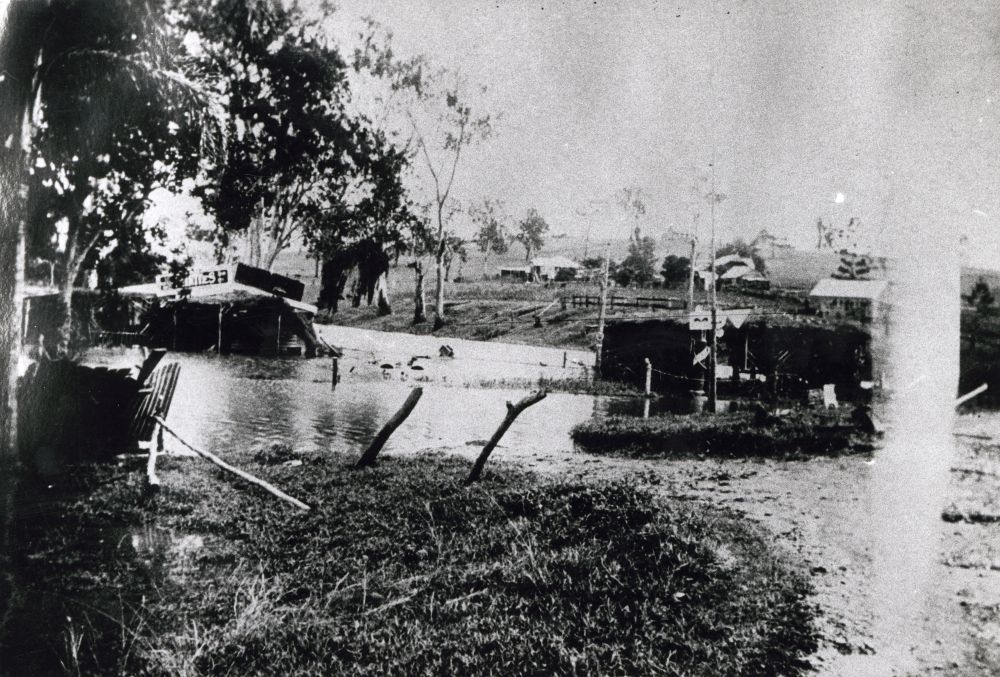 Petrie during floods in 1928