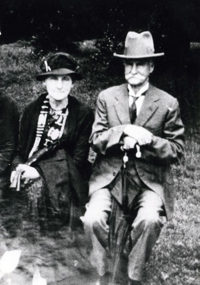 Mr and Mrs William Gold at Burnside, Samsonvale