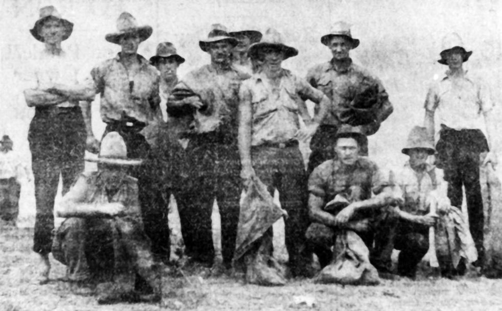 A group of residents and relief workers fought back bushfires in the Samsonvale district, 1936