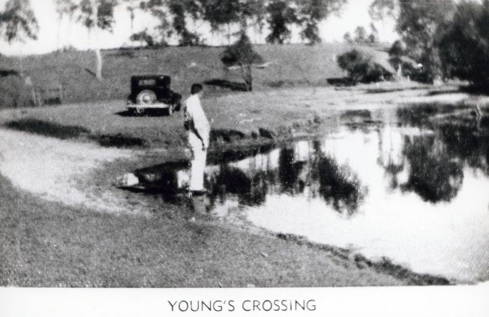 Youngs Crossing, near Petrie, late 1930s