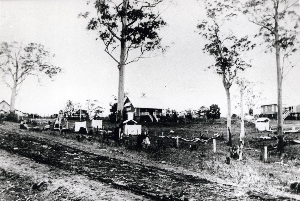 Early view of the North Pine State School (later Petrie State School)