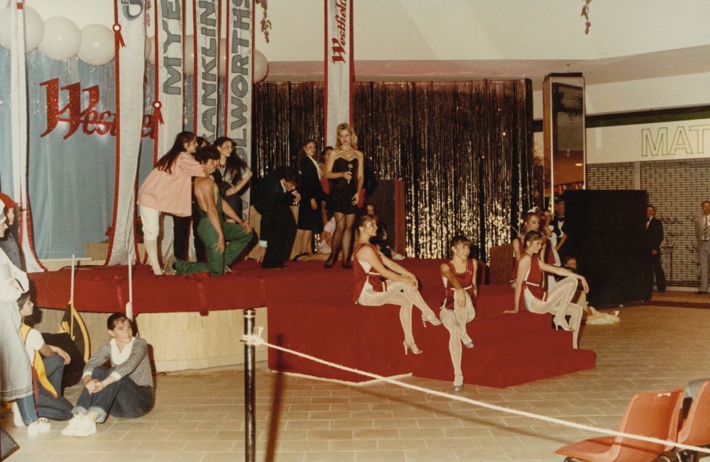 Official opening of Westfield Shopping Centre on Monday evening, 22 August 1983