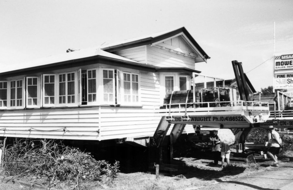 The last house on Gympie Road between Samsonvale Road and South Pine Road, being moved to Dayboro