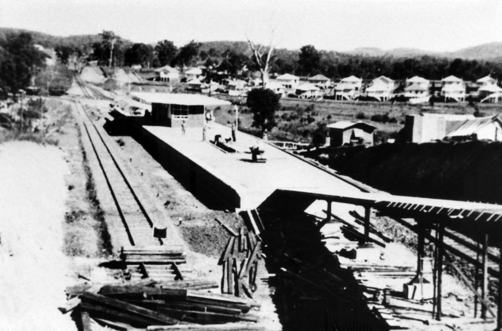 Keperra Railway Station under construction