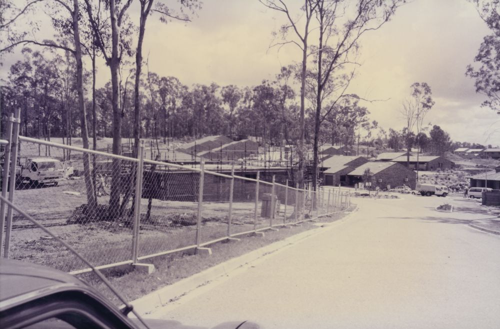 Construction of the Forest Place Retirement Village at Albany Creek, 1995