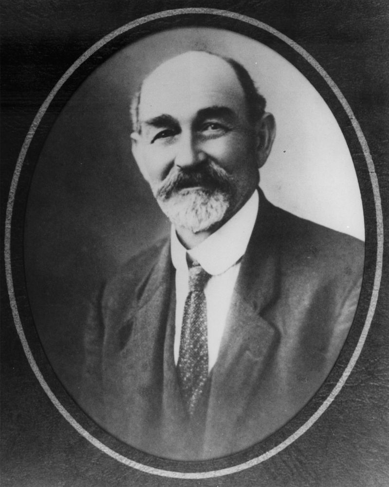 John Gilliland (1867-1934), pioneer settler and Pine Shire Councillor from 1907 until 1921
