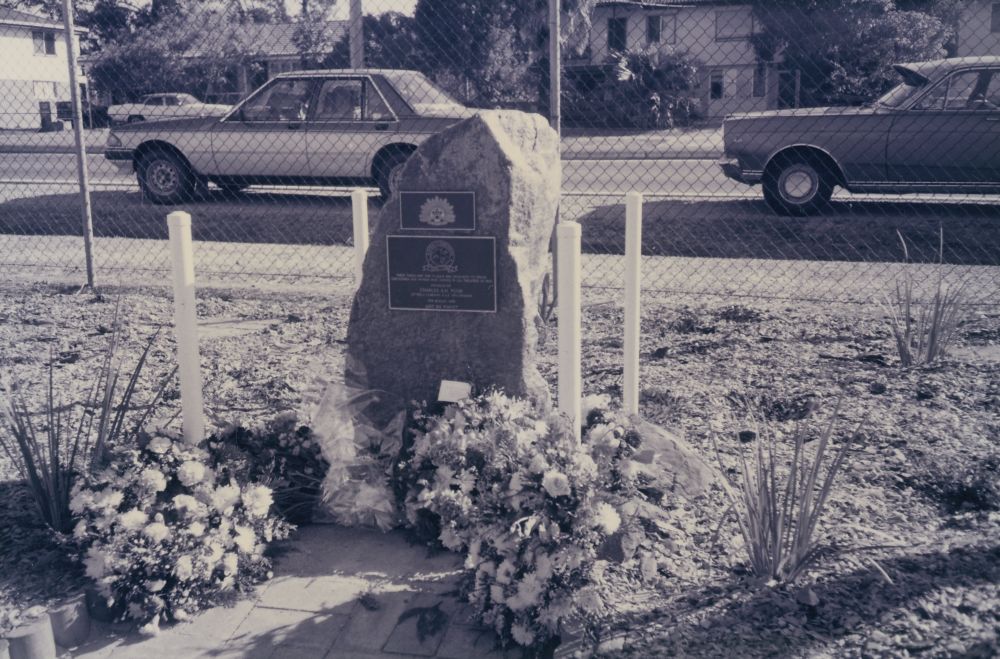 VP Day Memorial Cairn, Lawnton, 1995
