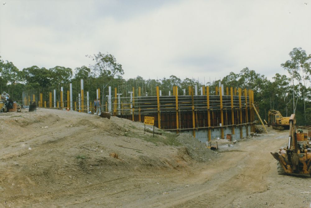 Construction of the Hutton Road No.2 Water Reservoir, 1988