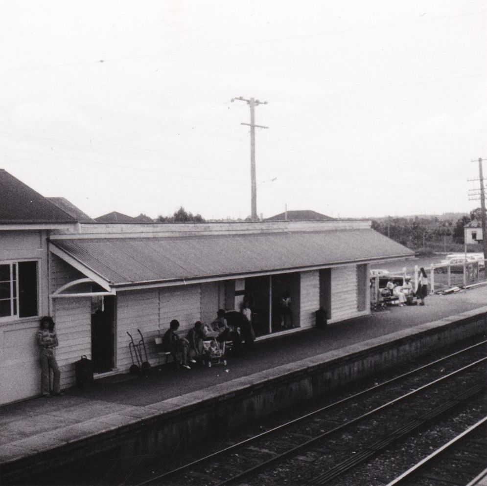Petrie Railway Station, 1976