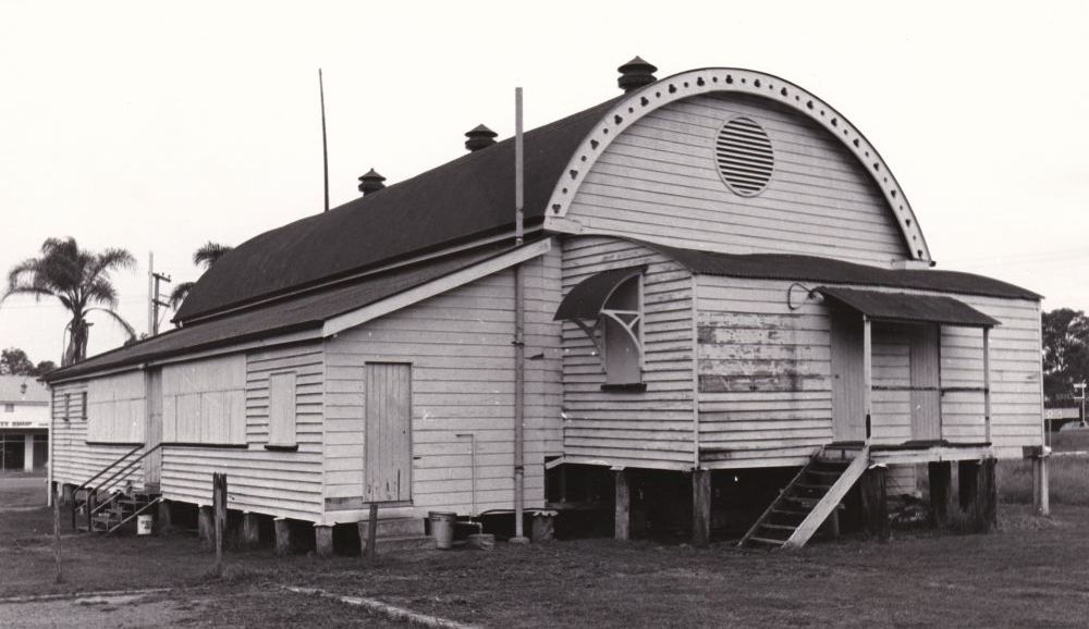 North Pine School of Arts, Petrie, 1976