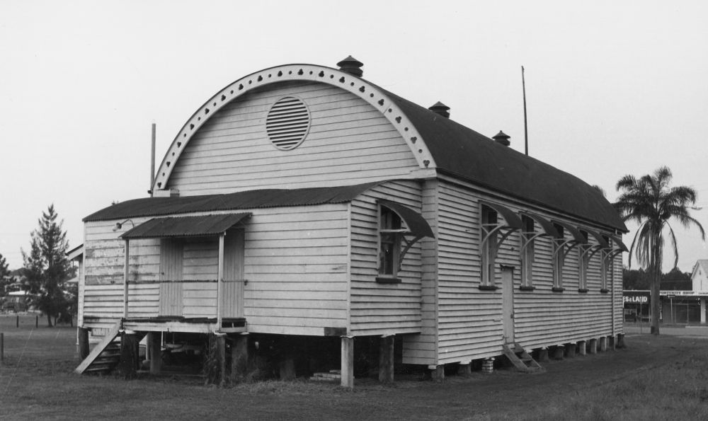 North Pine School of Arts, Petrie, 1976