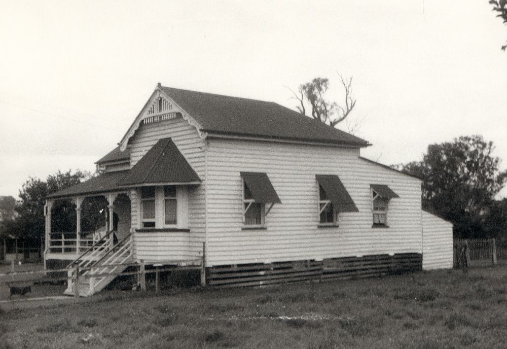 Front and side view of Hugh O'Loan's Cottage, Petrie, 1976