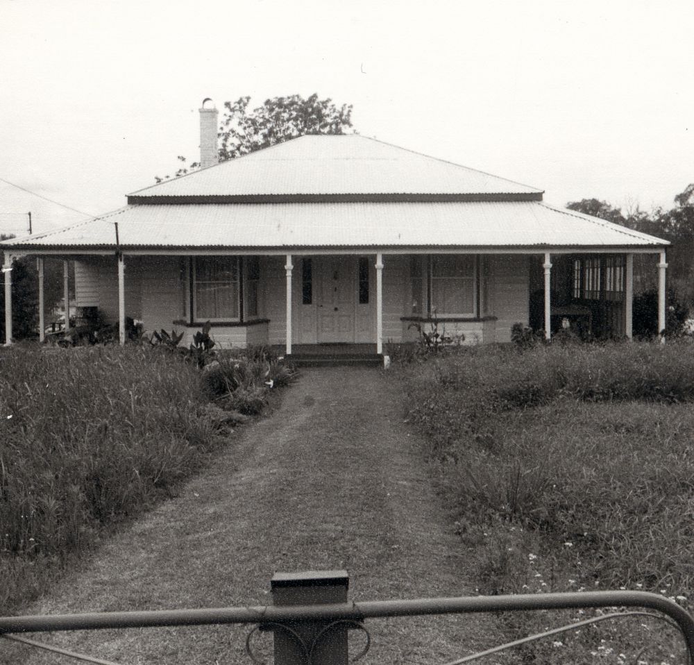 Front view of French's house, Dayboro Road Petrie, 1976