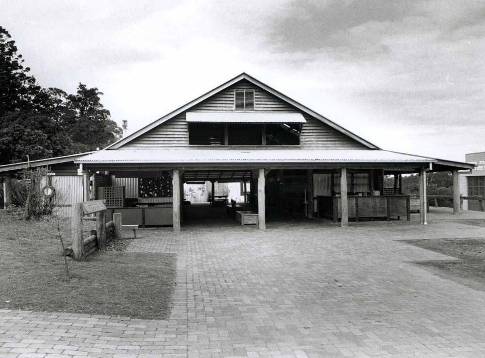 Mumford Barn, North Pine Country Park, 1994
