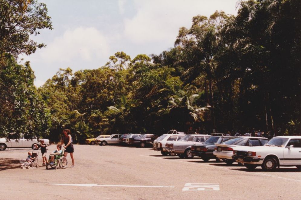 Car parking area at Alma Park Zoo, ca. 1990