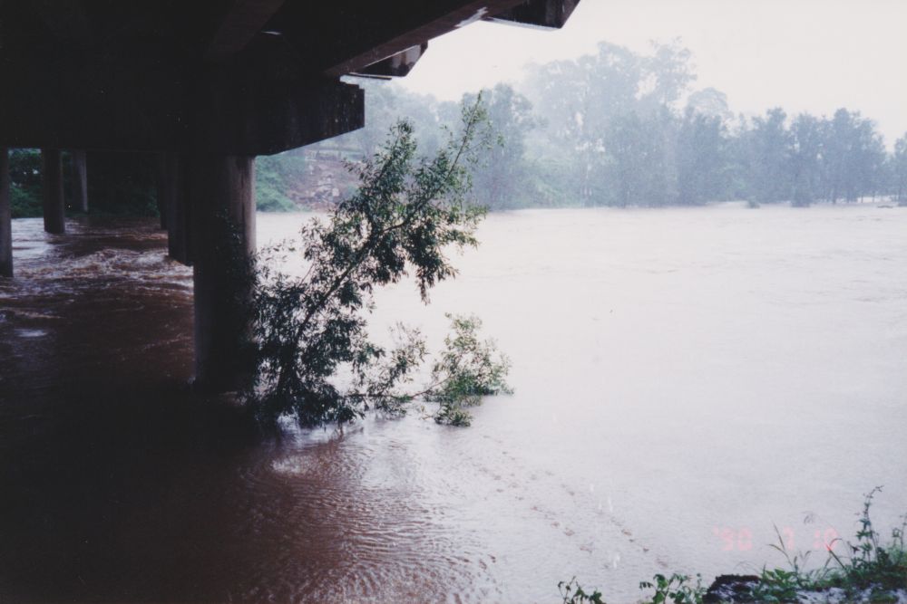 Flooding of South Pine River, April / May 1996