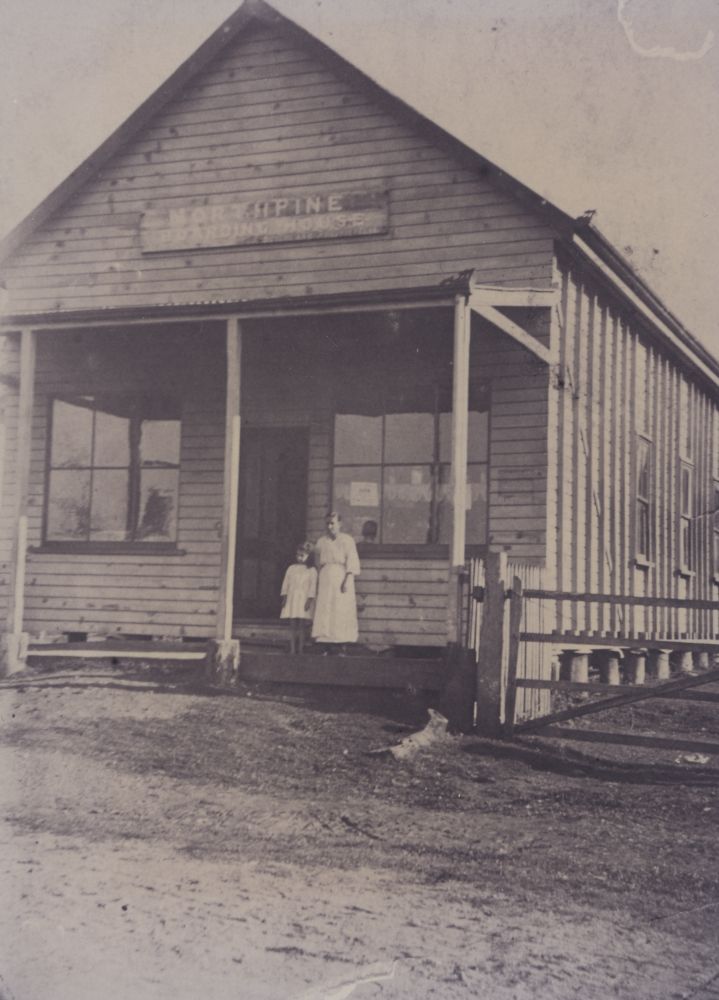 North Pine Boarding House, Redcliffe Road (now Anzac Avenue), Petrie, ca. 1920