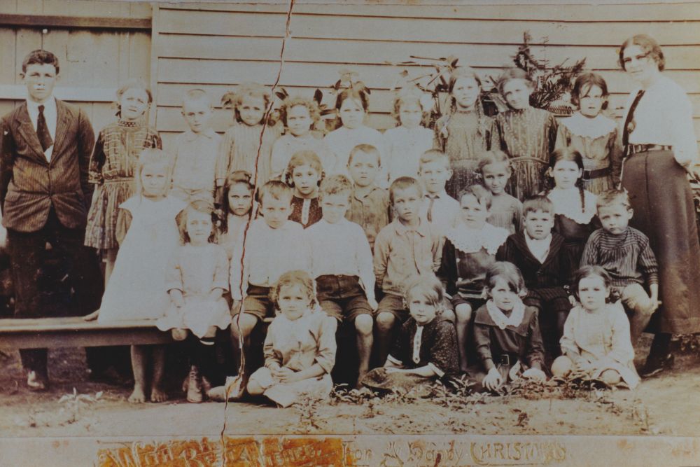 Terrors Creek School, ca. 1907