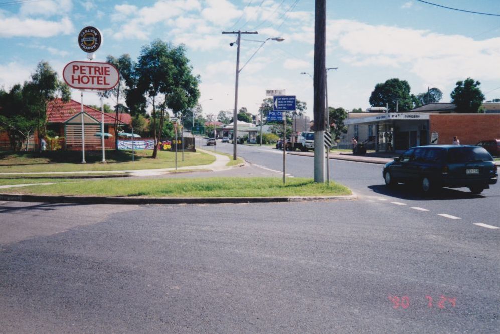 Petrie Hotel, 1996