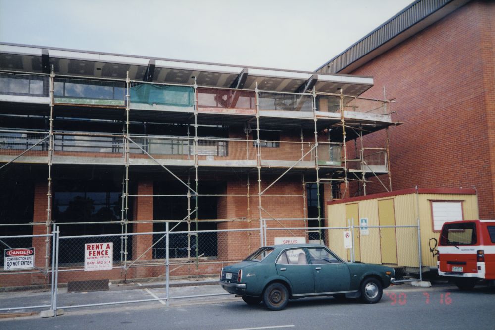 Stage 2 of the Pine Rivers Shire Council Administration building being constructed in Strathpine, 1996