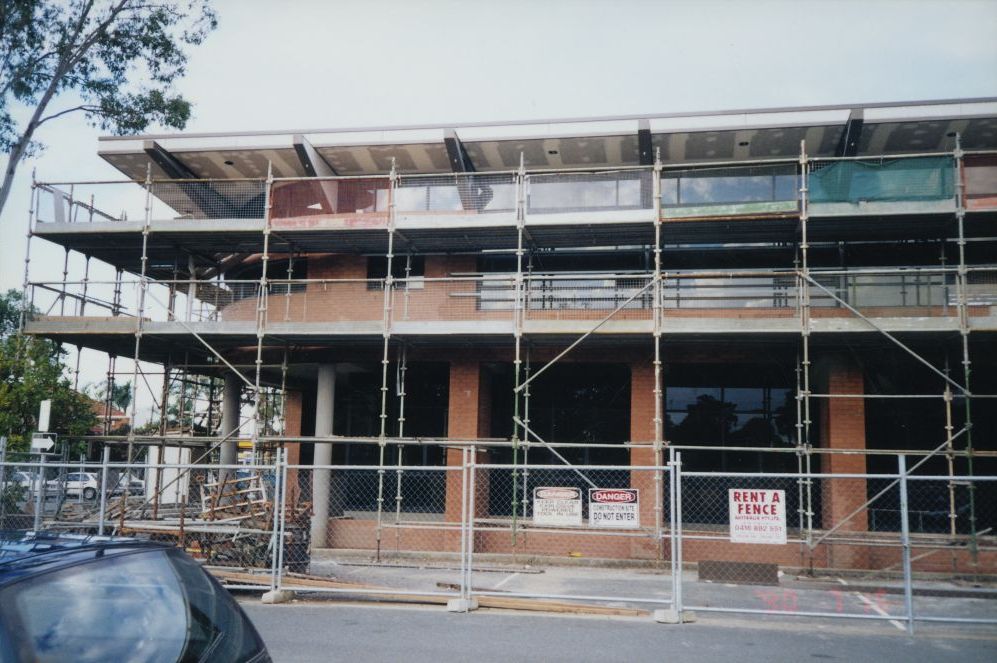 Stage 2 of the Pine Rivers Shire Council Administration building being constructed in Strathpine, 1996
