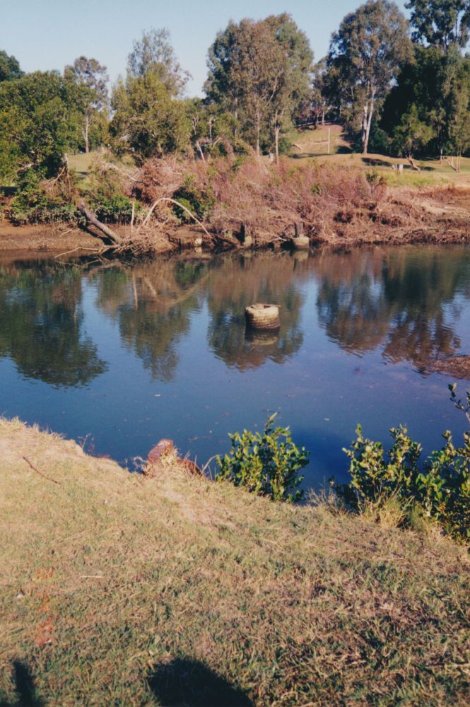 Petrie Historical Society walk around Petrie, 1996