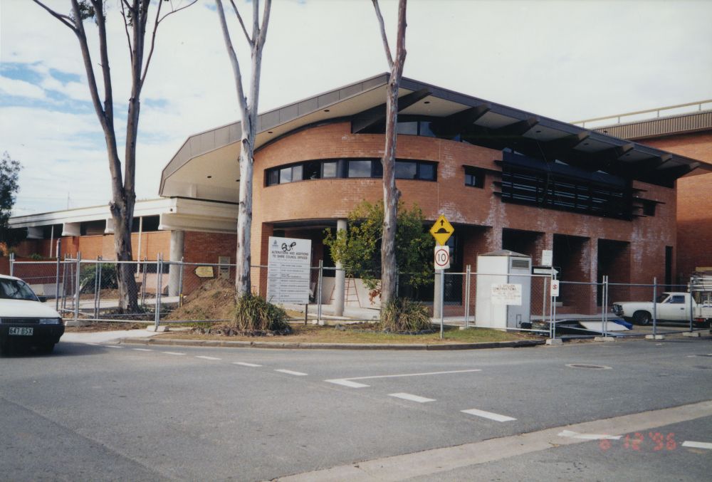 Stage 2 of the Pine Rivers Shire Council Administration building being constructed in Strathpine, 1996