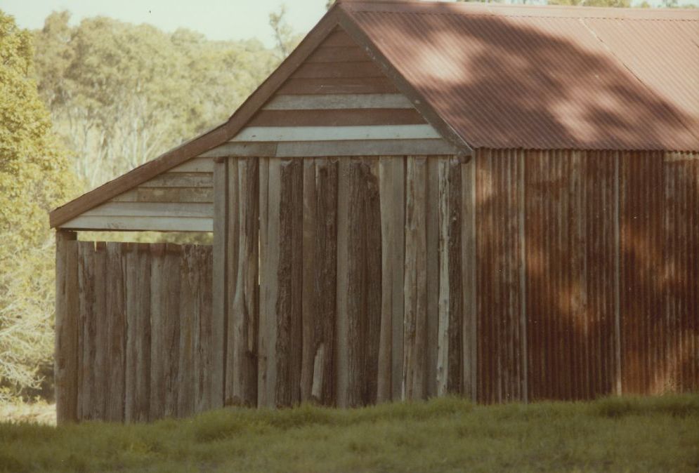 Slab barn at the North Pine Country Park