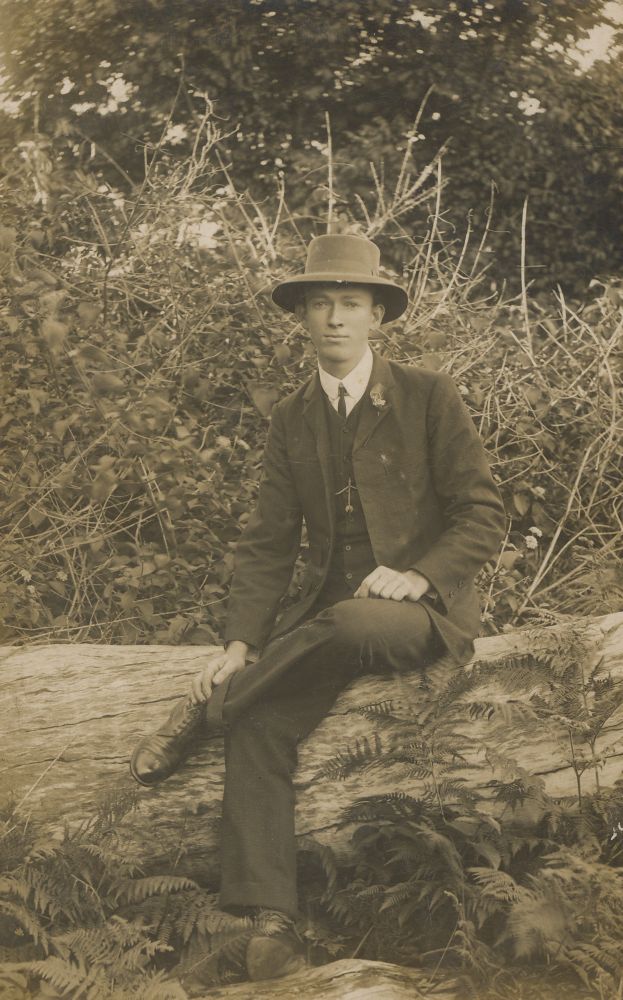 Richard Gordon O'Neill at Terrors Creek (Dayboro), ca. 1915