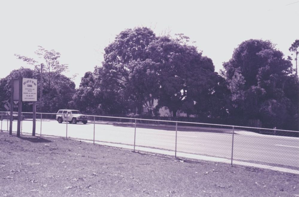 Rollo Petrie's home known as Yebri at Petrie, 1995