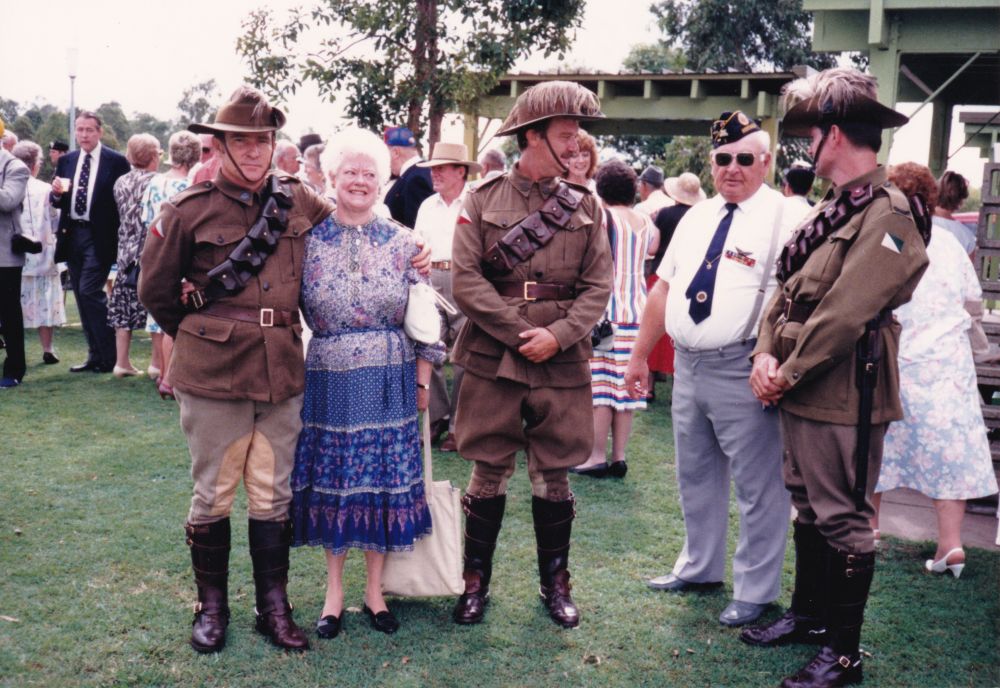Unveiling of plaque ceremony honouring the United States of America (US) 1st Cavalry Division, 1988