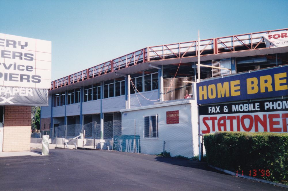 New building at 401 Gympie Road Strathpine, 1996