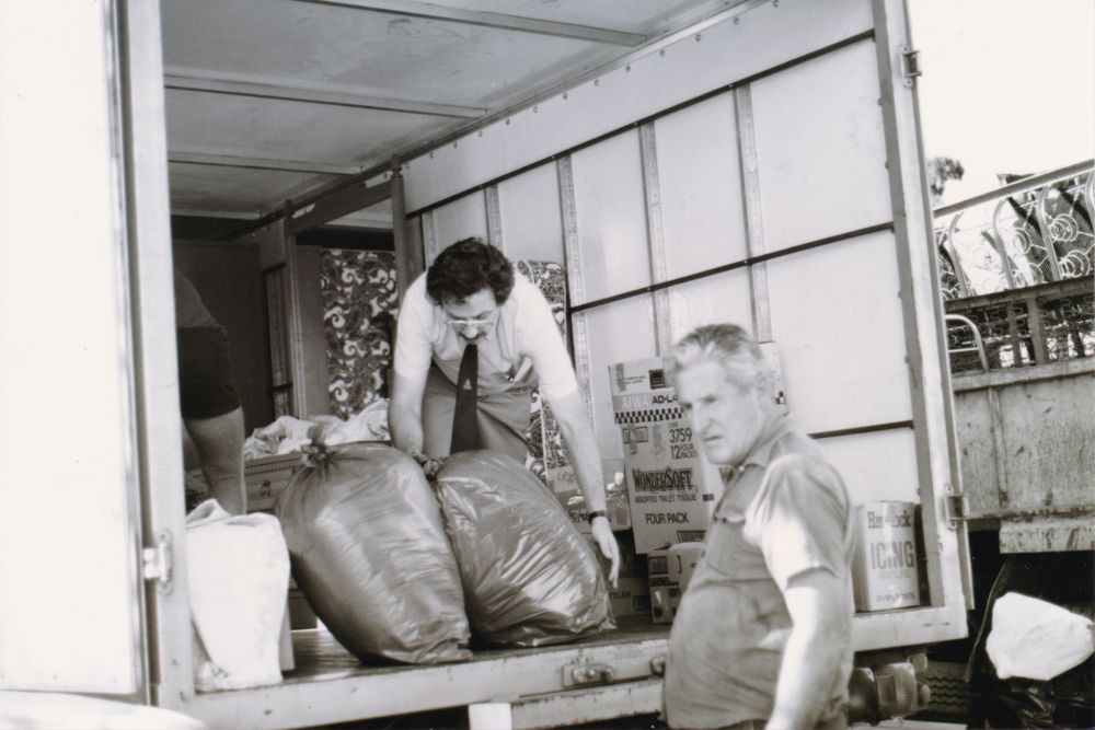 Collecting for Charleville (Qld.) Flood Relief Fund, October 1990