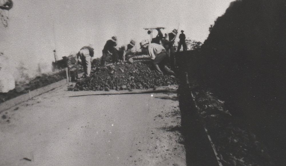 Workers at the roadworks at Mt Mee, 1930