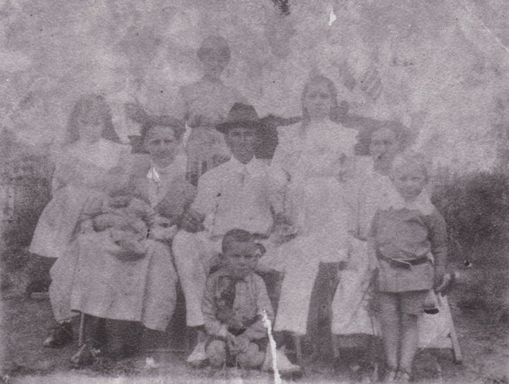 Unidentified family group at Samsonvale