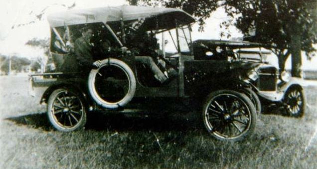 Model T Ford that could be used as a utility to cart milk, 1924