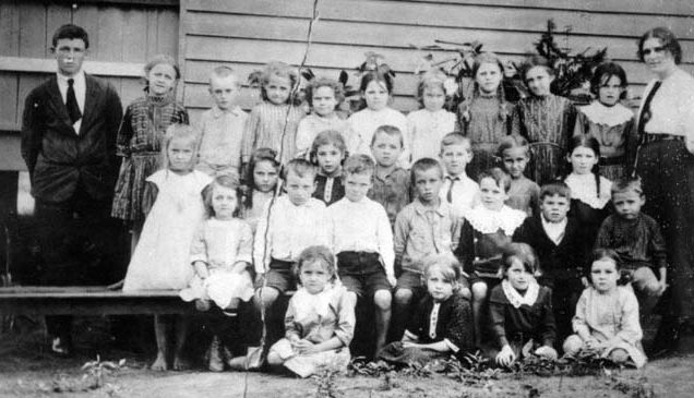 Terrors Creek (Dayboro) School, ca. 1907