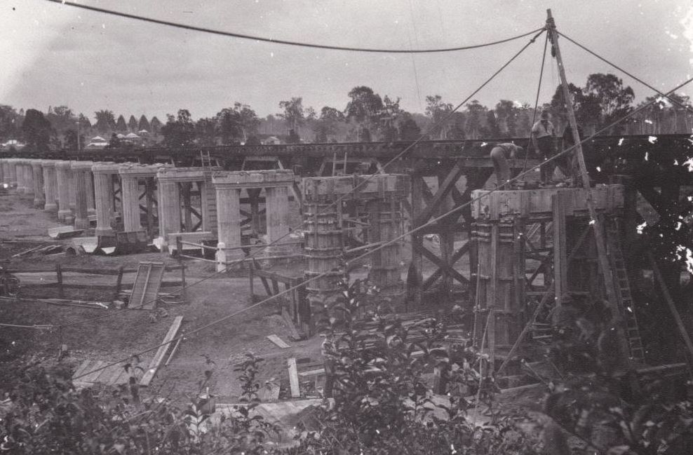 New railway bridge over the North Pine River, 1913