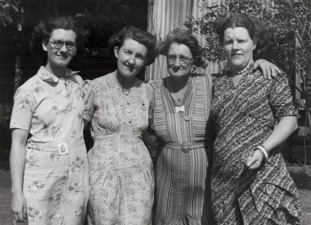 Group of four women - The Entertainers, ca. 1960