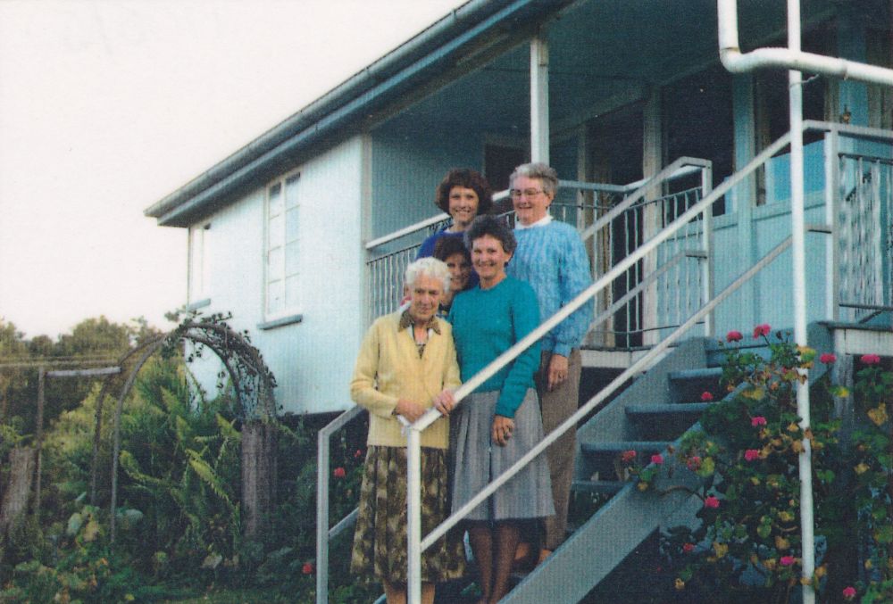 Miss Edna McLean and Nieces, Camp Mountain, ca. 1990s