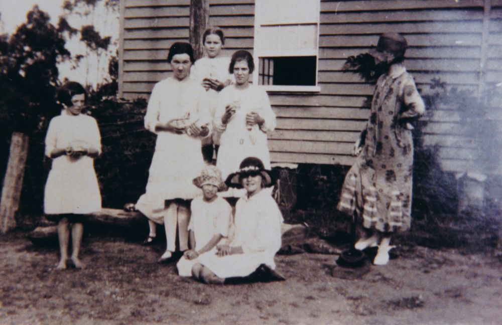 Miss Laura Ludeman and students at Clear Mountain School, ca. 1928